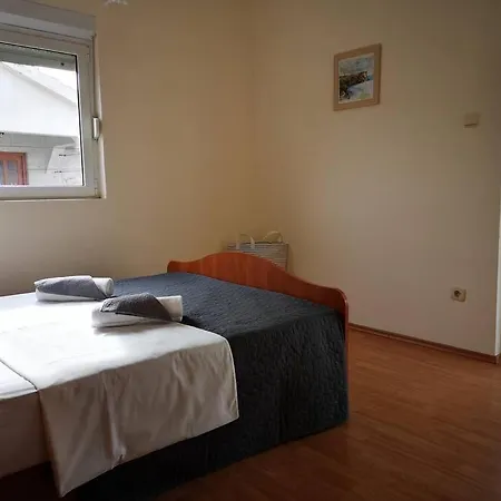 Easy Summer *** 维尔