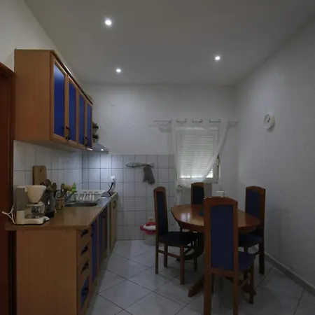 Apartament Easy Summer ***